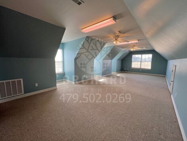 Building Photo - Single Family Home | Tontitown, AR | Stunning Home with Separate Shop