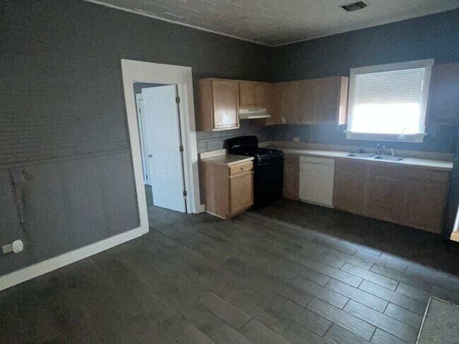 Building Photo - 538 Ave A