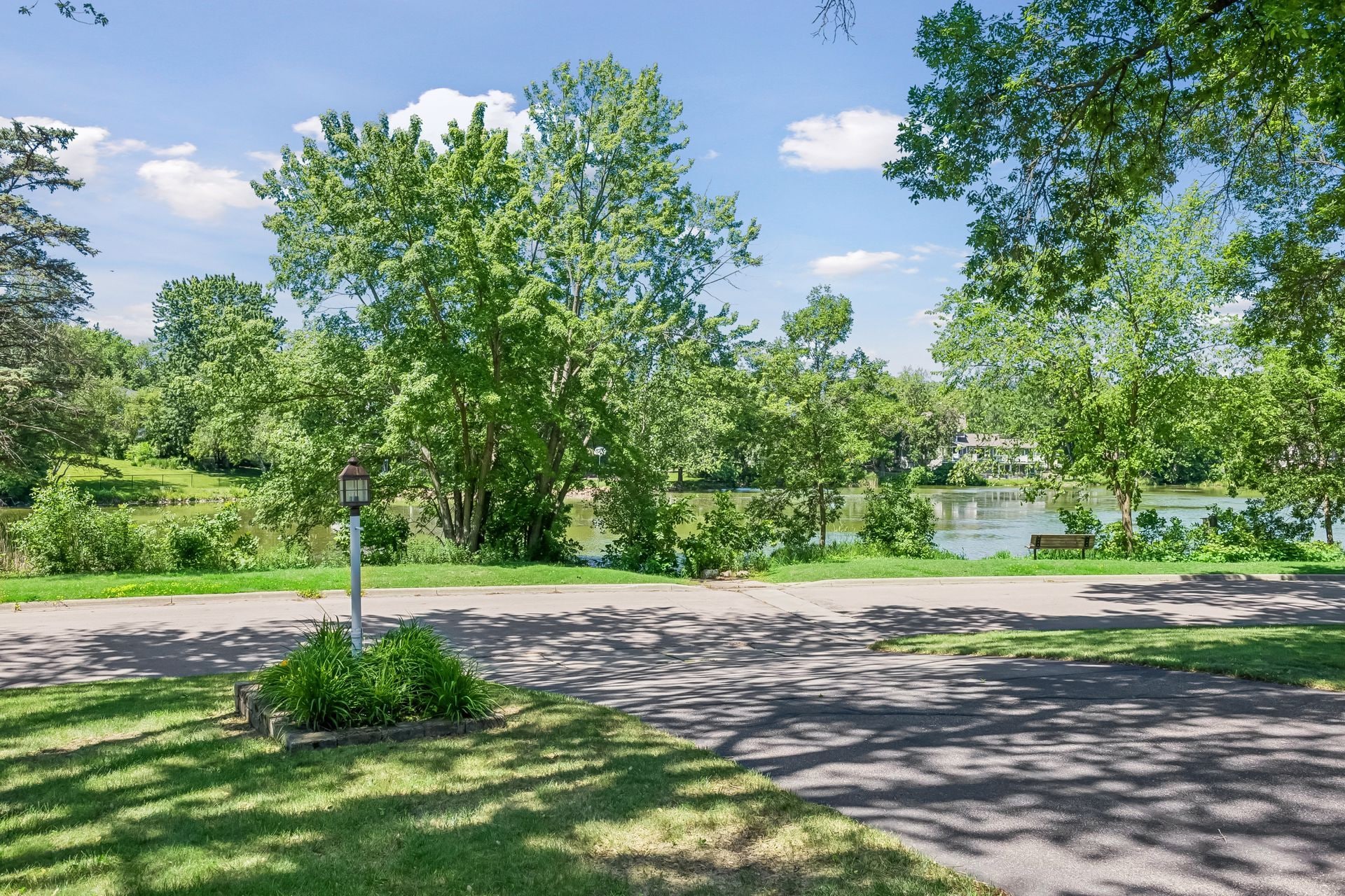 Building Photo - 6013 Porter Ln