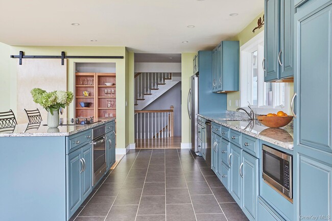 Building Photo - 21 Contentment Ln