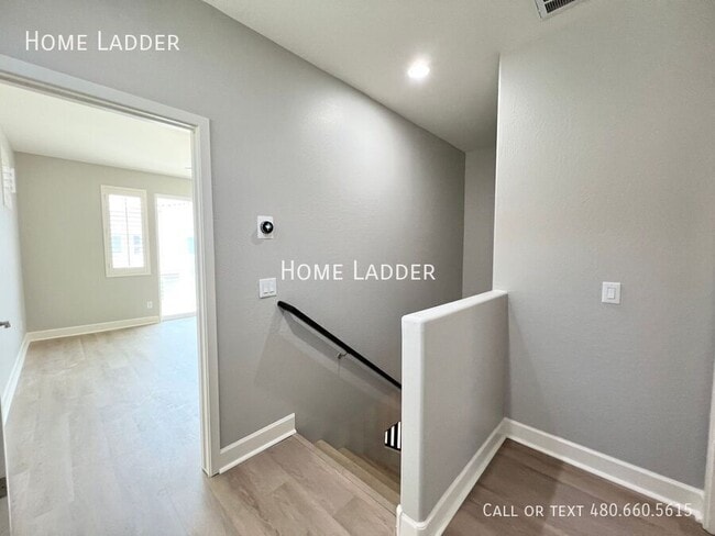 Building Photo - 7055 W Jasper Dr