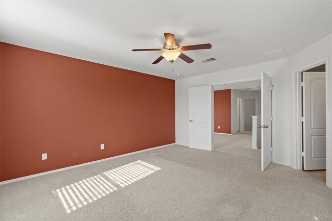 Building Photo - 12036 Pecangate Way