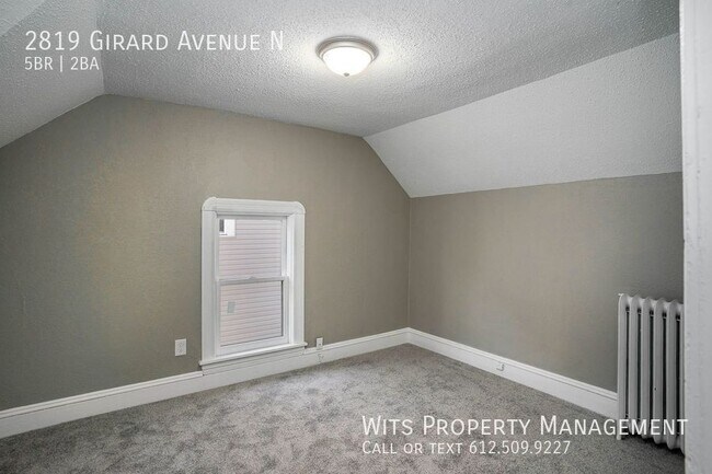 Building Photo - 2819 N Girard Ave
