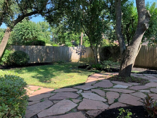 Building Photo - 5031 Cheena Dr