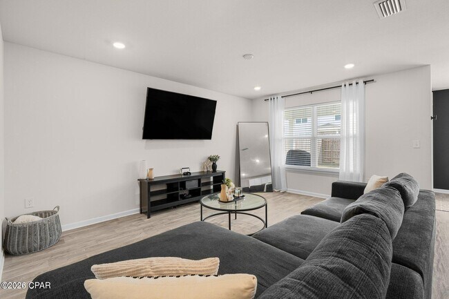 Building Photo - 4000 Millicent Ln