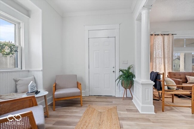 Building Photo - 1741 S State Ave