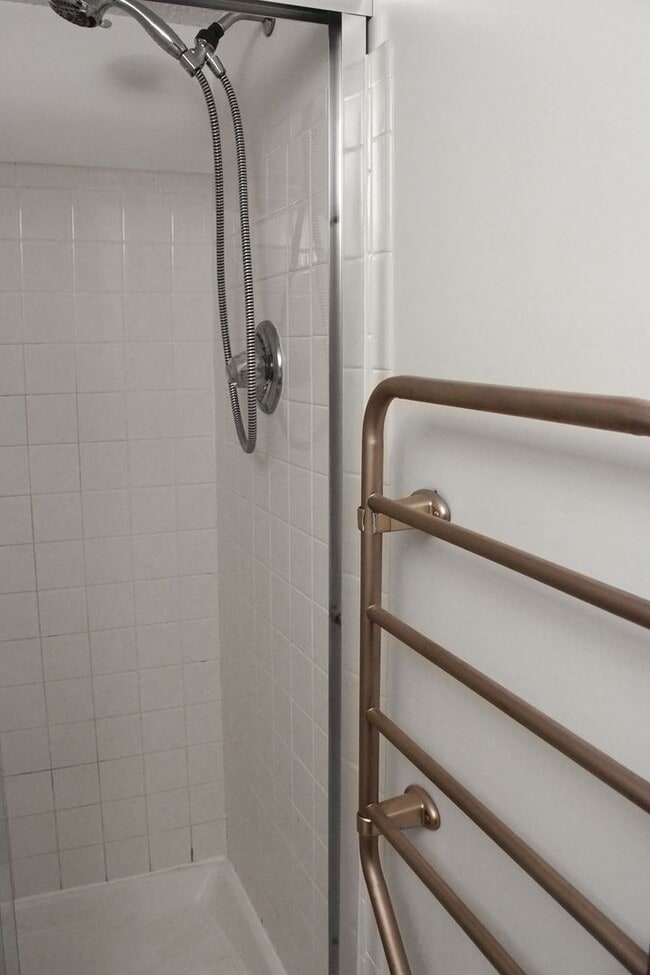 Building Photo - 1117 Ellingwood Dr