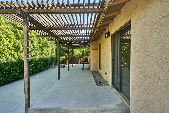 Building Photo - 72754 Pitahaya St