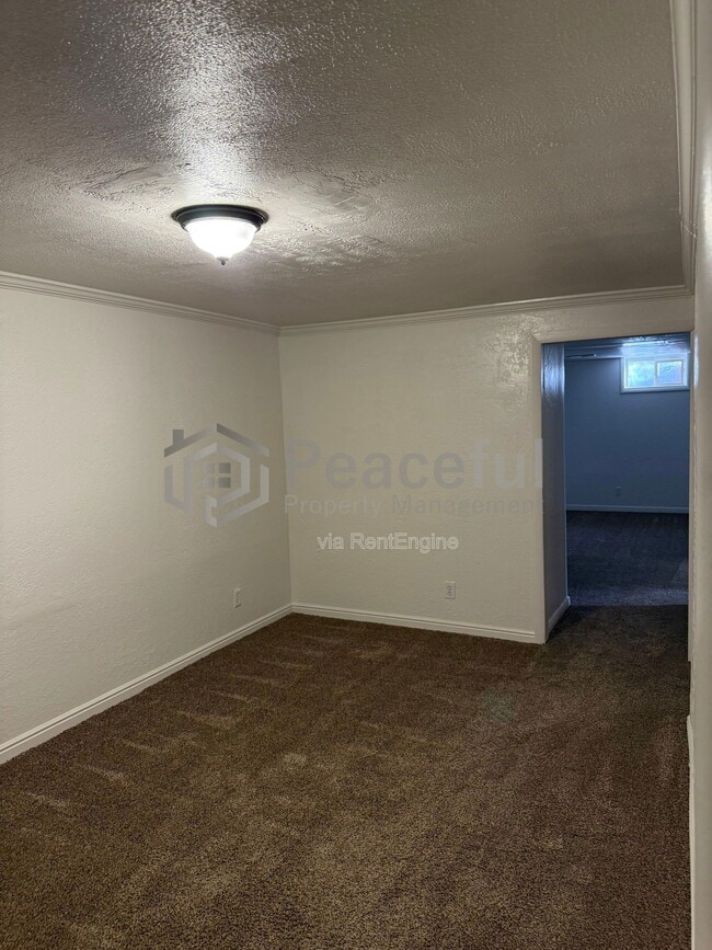 Building Photo - 2009 W Celia Way