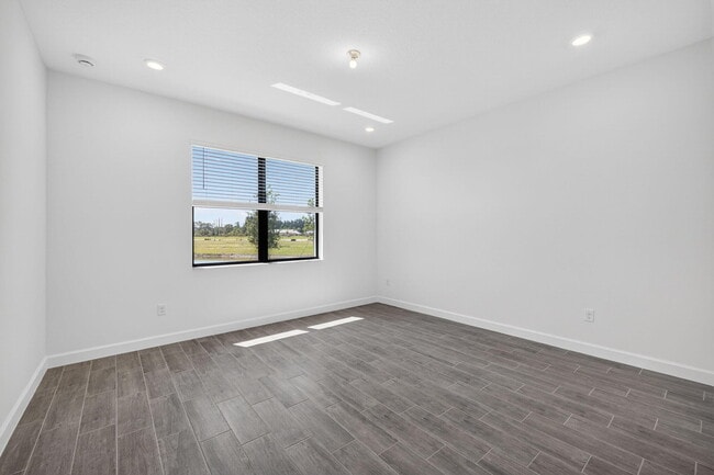 Building Photo - 10644 NW Wilgrove Lane