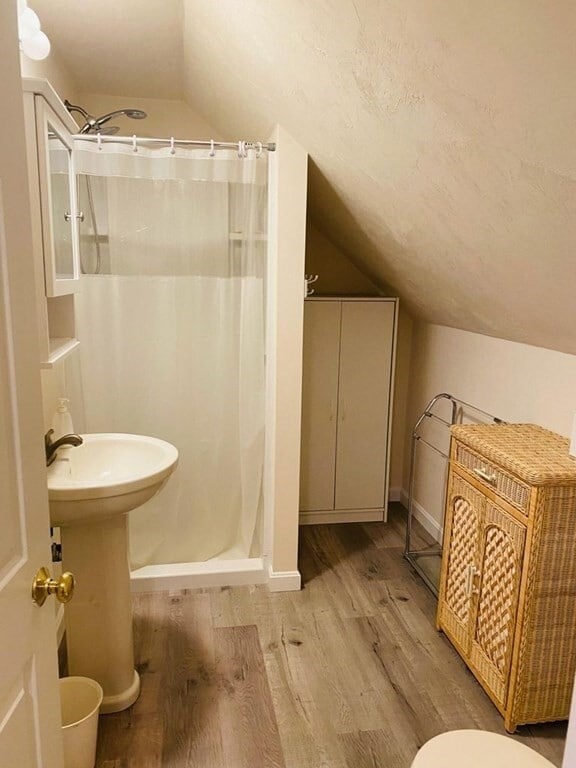 Building Photo - 38 Russell Rd