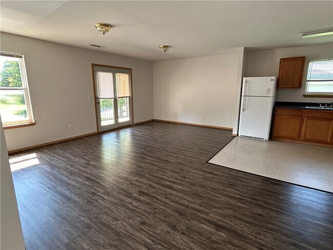 Building Photo - 316 Erin Pl