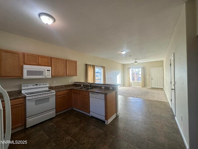 Building Photo - 387 Orrcrest Dr