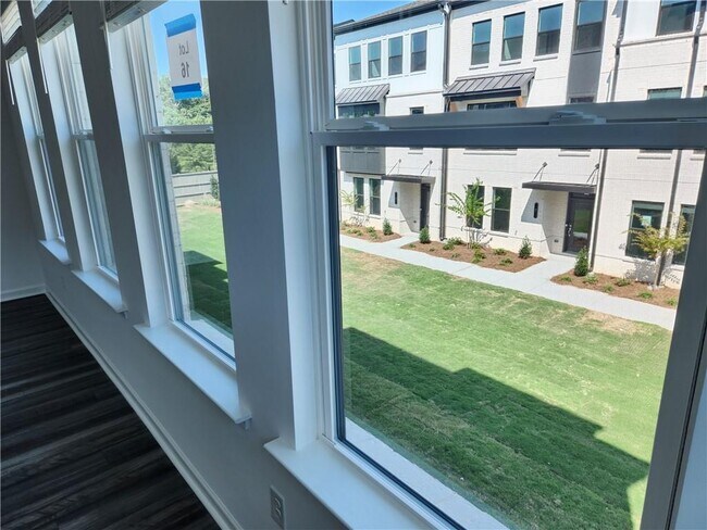 Building Photo - 408 Nix Ln
