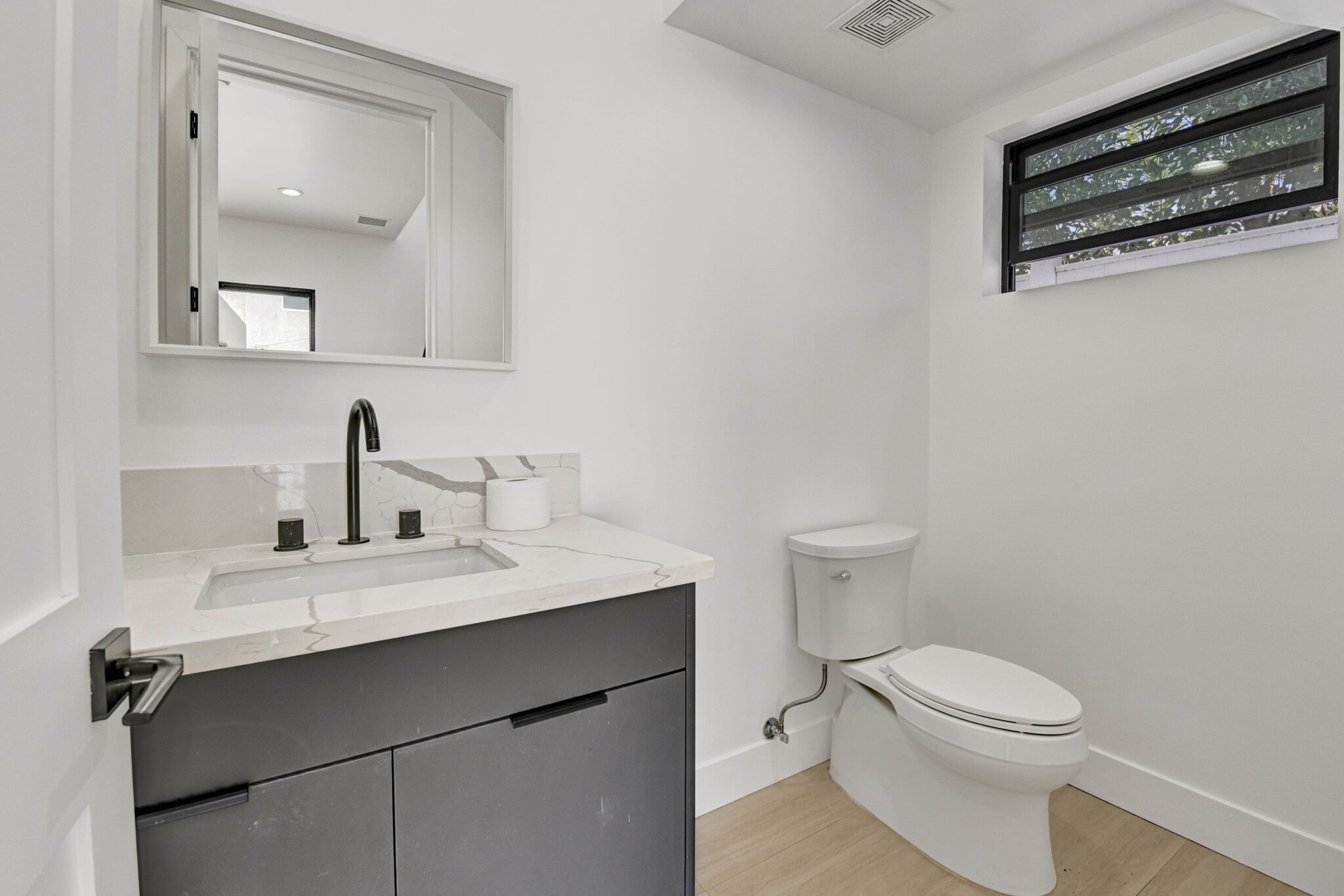 Building Photo - 19033 Bassett St