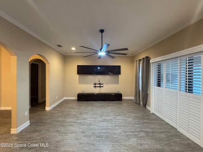 Building Photo - 3168 Lamanga Dr