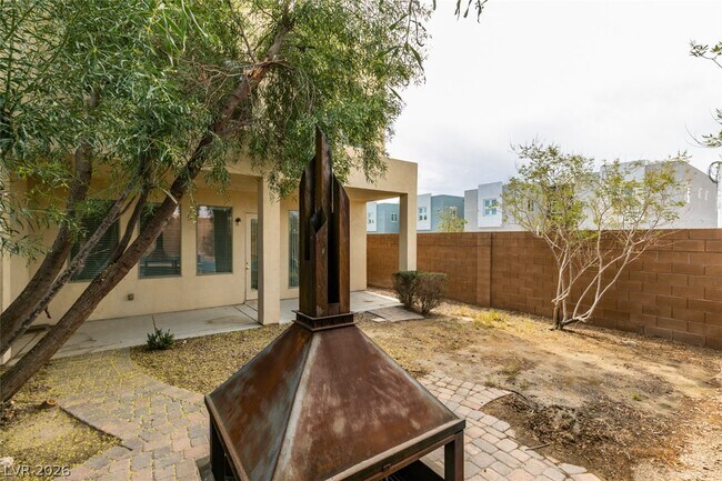 Building Photo - 228 Frapuccino Ave