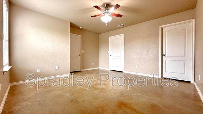 Building Photo - 4841 B Deep Drive