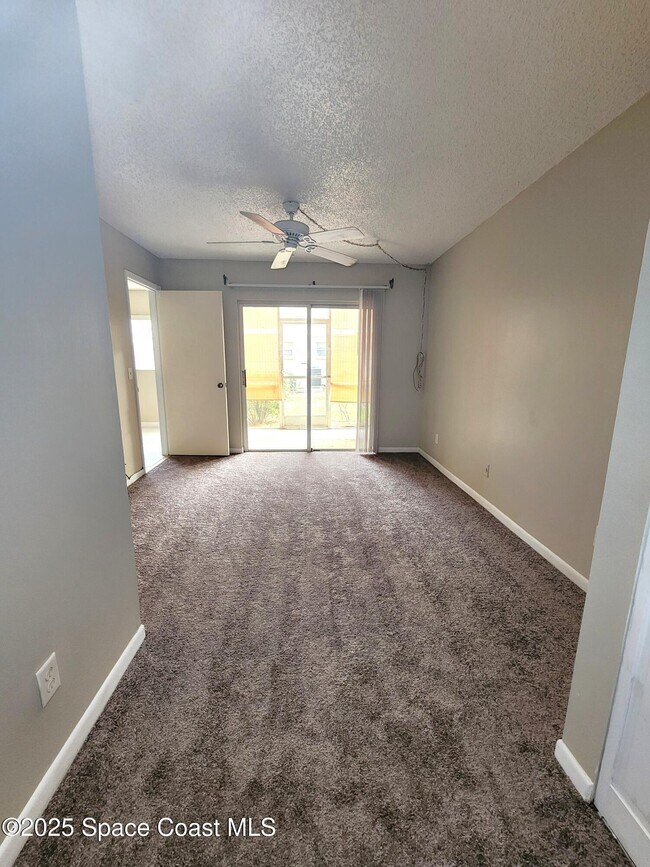 Building Photo - 1690 Sunny Brook Ln