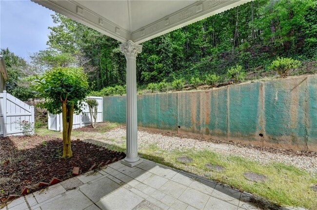 Building Photo - 2072 Fairport Way