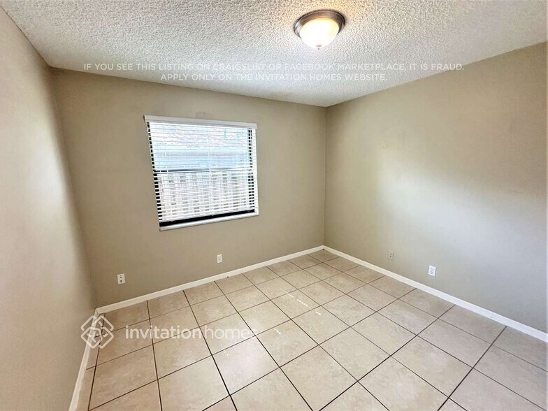 Building Photo - 5355 Fox Valley Trail