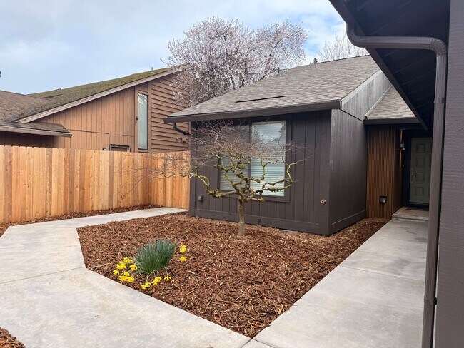 Building Photo - K14111 A &amp; B