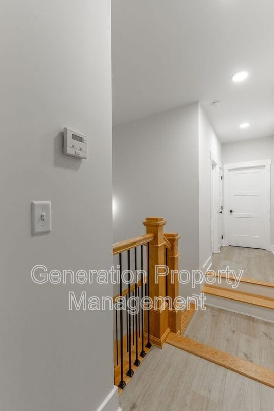 Building Photo - 1124 Garfield St