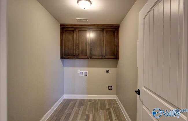 Building Photo - 13451 Callaway Dr