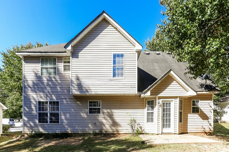 Building Photo - 3610 Salem Hills Dr