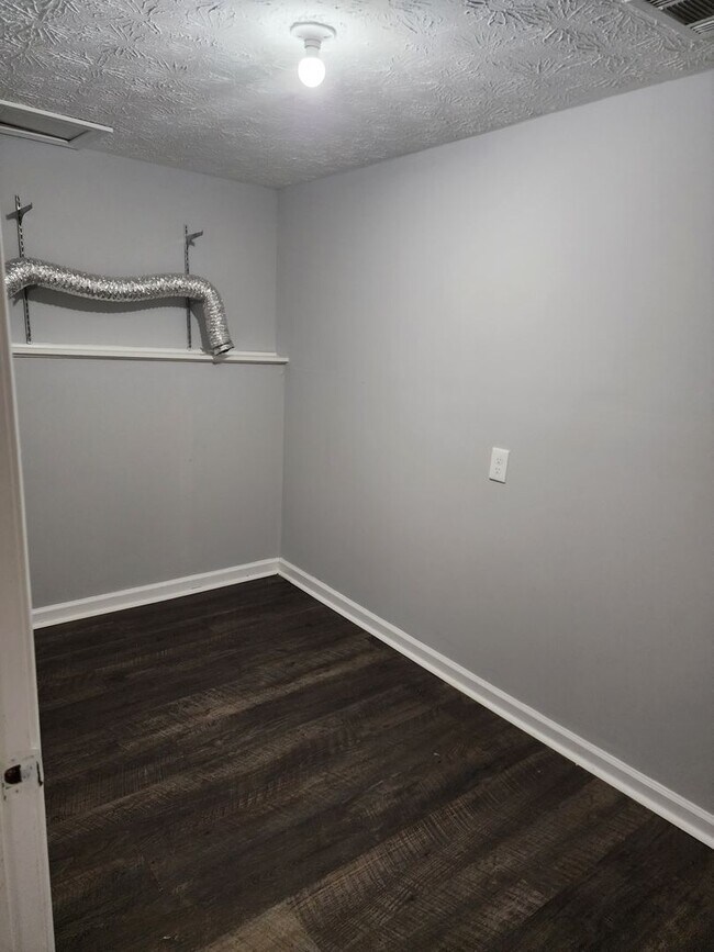 Building Photo - Beautiful 4 bed 3 bath home located in Acworth