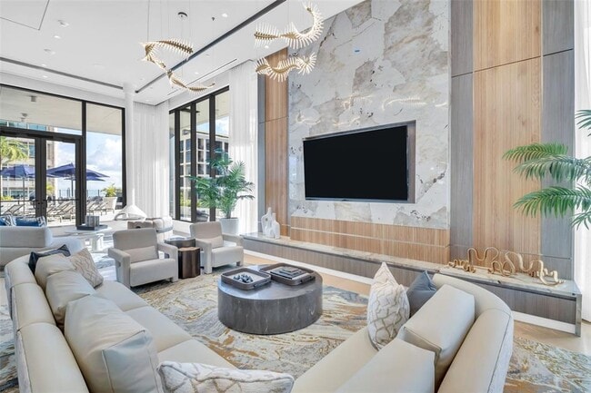 Building Photo - 275 1st Ave S