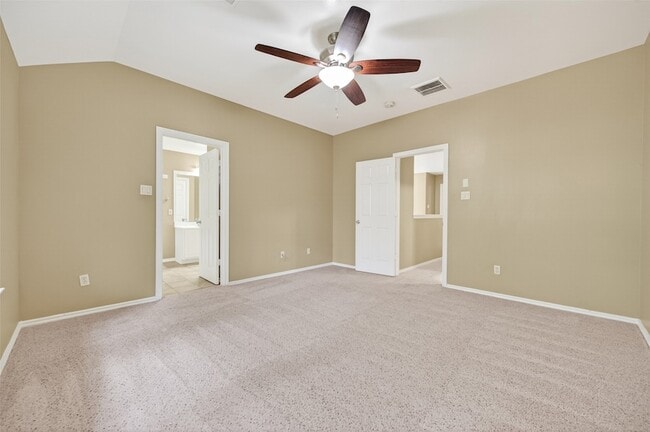 Building Photo - 54 Blue Creek Pl
