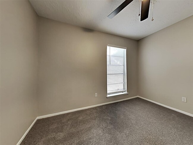 Building Photo - 24031 Griffin House Ln