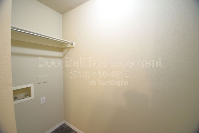 Building Photo - 89 W Fairlane Ct