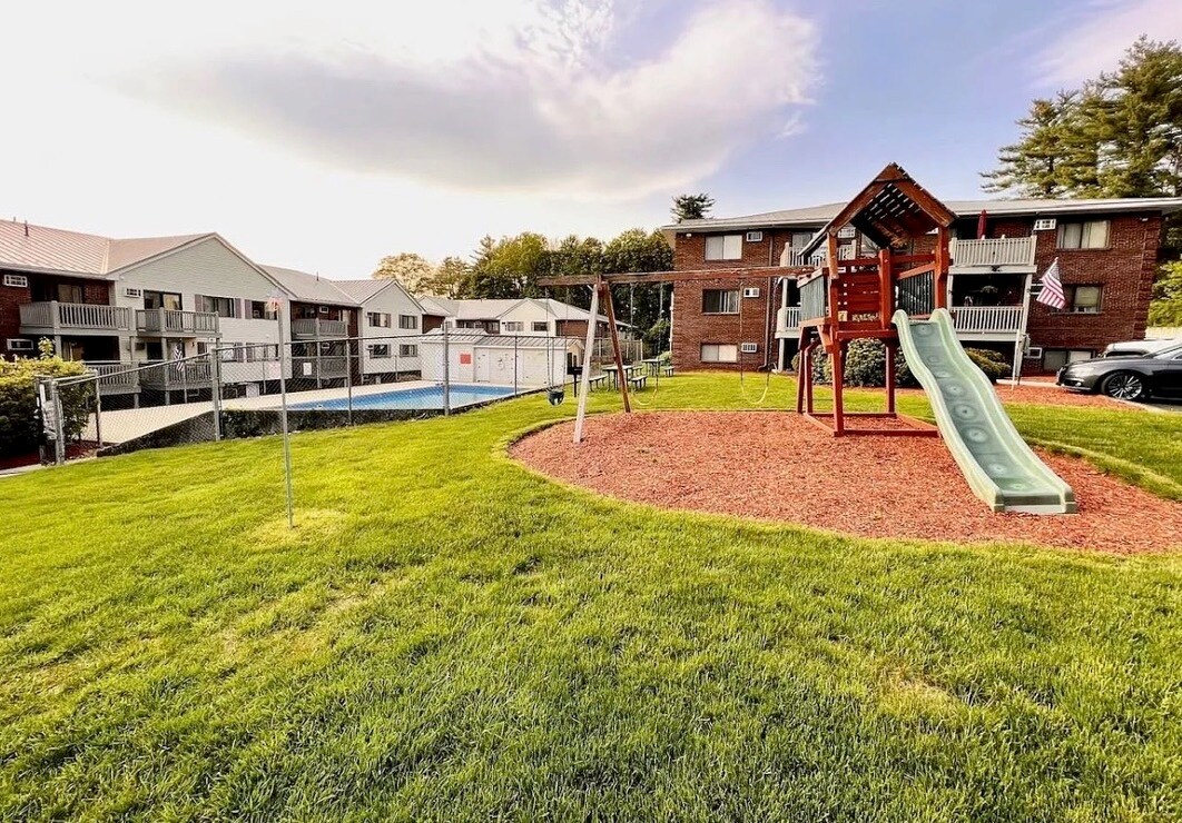 Building Photo - 35 Andrew St