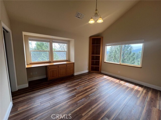 Building Photo - 170 Cypress Dr