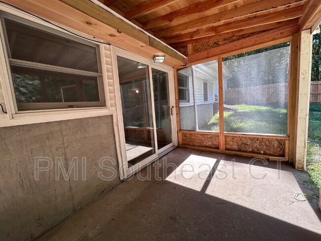 Building Photo - 57 Hill Top Trail