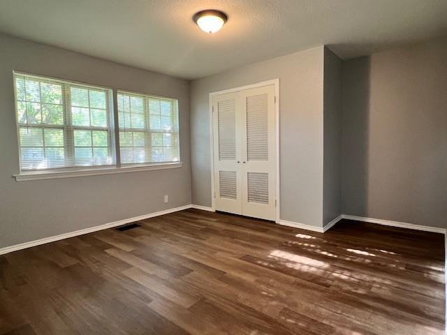 Building Photo - 327 S 4th St