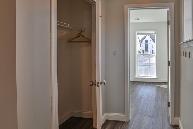 Building Photo - Beautiful Townhome in Arcona Community