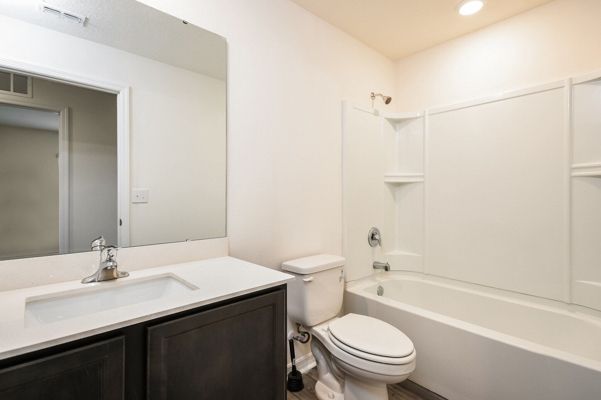 Building Photo - 1628 Tench Ct