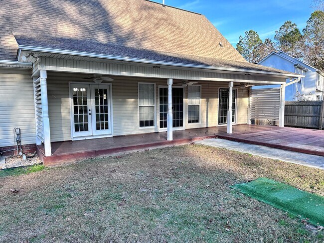 Building Photo - 304 Chisholm Trail