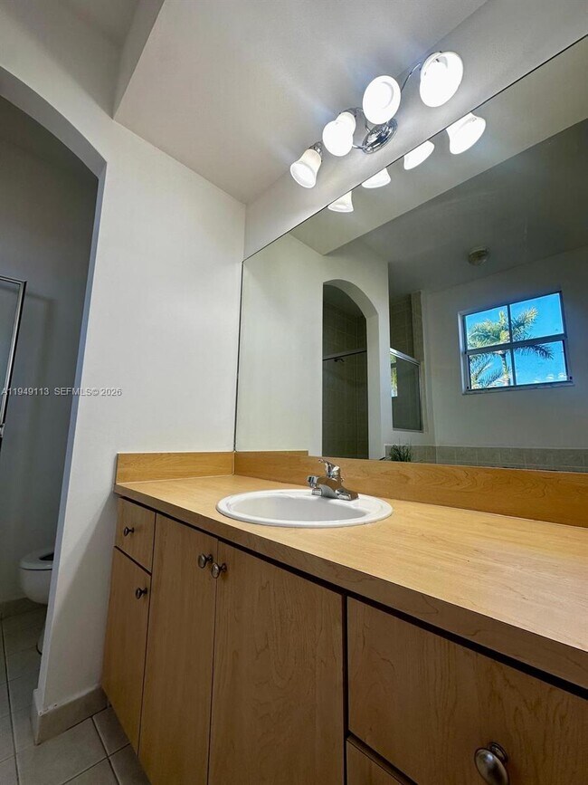 Building Photo - 15205 SW 30th Terrace