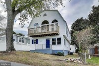 Building Photo - 122 Chesapeake Ave