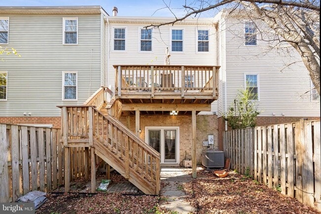 Building Photo - 3120 Valentino Ct