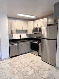 Building Photo - **SLEEK 1 BEDROOM/1 BATHROOM/LOFT/1 CAR GARAGE CONDO IN MESA (BROWN RD & CENTER ST)**