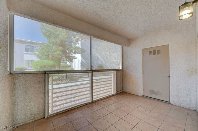 Building Photo - 4555 E Sahara Ave