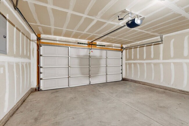 Building Photo - Charming 3-Bedroom Home in Northern Meadows – Spacious & Move-In Ready