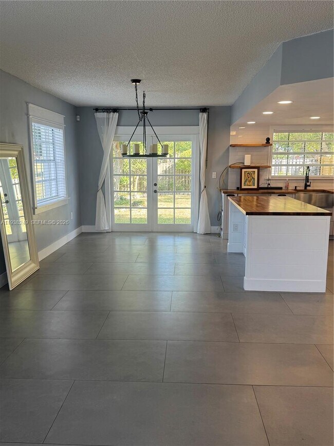 Building Photo - 5235 SW 153rd Ave