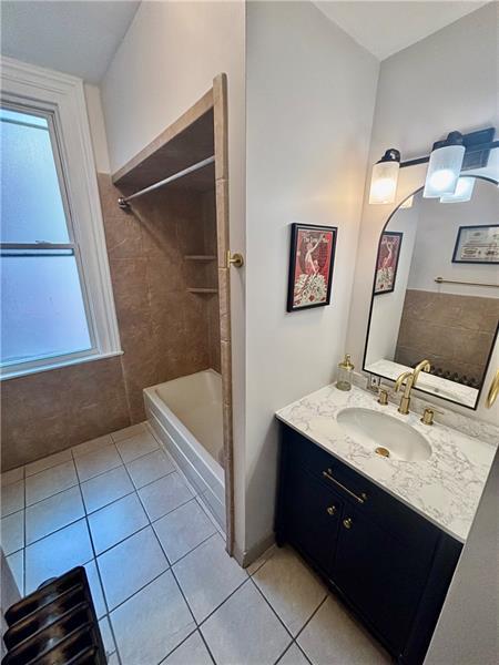 Building Photo - 1108 Sheffield St