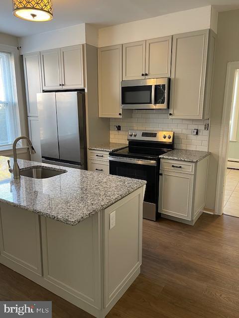 Building Photo - 309 N Stratton St